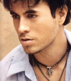 Enrique Iglesias will arrive to Geroiga