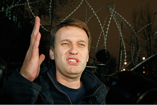 Russian blogger called to police
