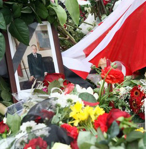 International community mourns President Lech Kaczynski