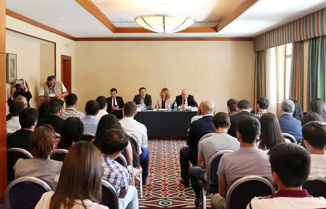 Minorities to be employed at public services of local self governance