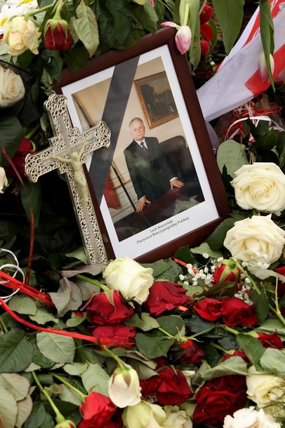 Poland mourns president`s death
