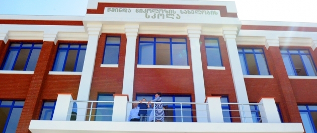 Tbilisi Mayor tours about St Nicolas School 