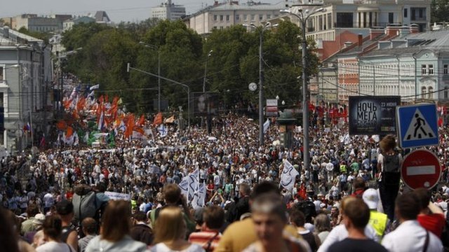 Russian opposition hold their own election