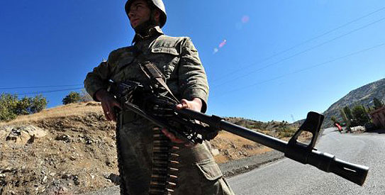 Turkish air strike kills 23 Kurds near Iraq border