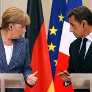Sarkozy, Merkel to meet over eurozone crisis