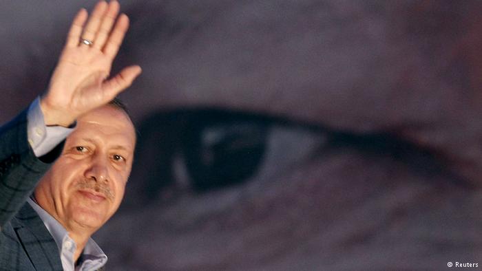 Turkey`s Erdogan aims to expand presidential power