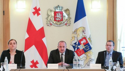 President introduces to deputies, diplomatic corps and experts his views about National Security Council 