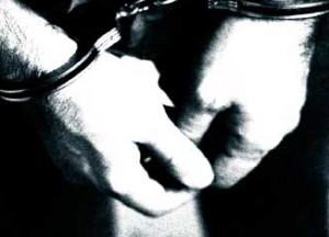 MIA arrests drug dealers