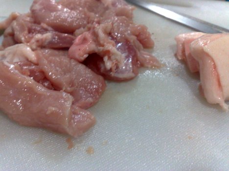 Sweden issues warning over dyed pork