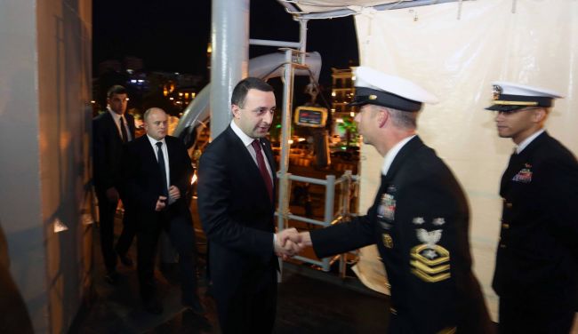 Prime Minister attended the reception on the American vessel