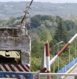 Abkhazia and Russia are dividing land between each other “constructively” 