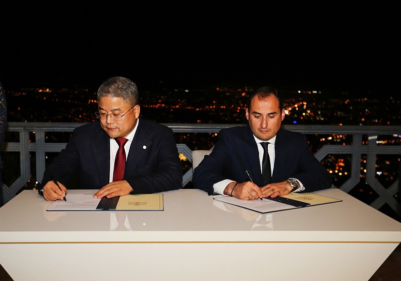 Dmitri Kumsishvili signed cooperation  agreement with  CEFC China Energy