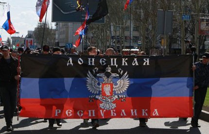 Separatists put Ukrainian captives on show in Donetsk