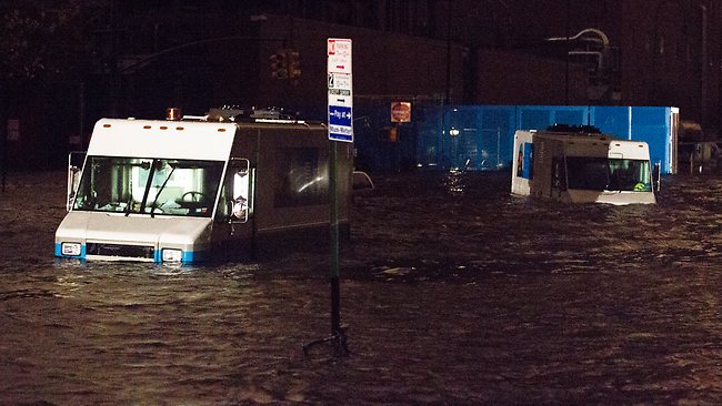 Death toll mounts from US “Superstorm”